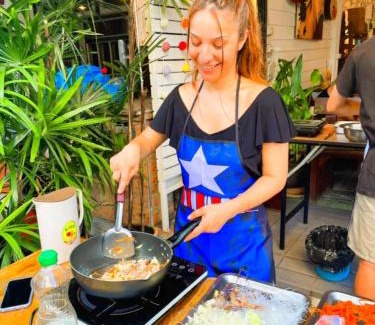 Ban Phan Thom Hostel | Back Home Backpackers Hostel