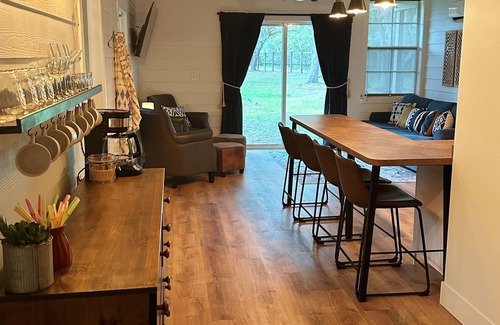 Parrish House | Backyard Bungalow, lake view, foodie friendly kitchen, and peaceful atmosphere.