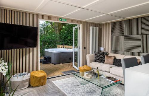 South Cerney House | Badgers Sett