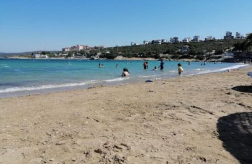 Seferihisar Apartment | Bahçe Katı Stüdyo Daire 1 Deniz Manzaralı