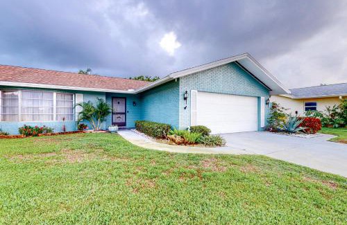 Bradenton House | Bahama Blue Retreat