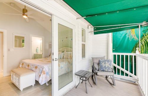Bahama Village House | Bahamian Reed by AvantStay Walk to Everything w Community Pool Week Long Stays Only