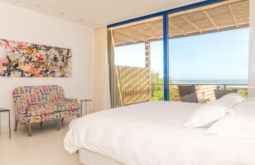 Jose Ignacio Cabin | Bahia Vik