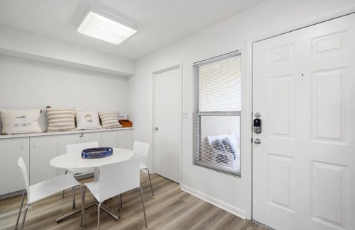 St. Petersburg Apartment | Bahia Vista 14-259