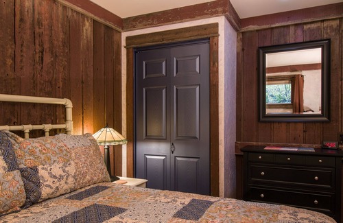 Bailey Hotel | Bailey Lodge