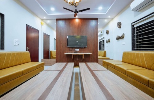 Jagdalpur Hotel | Bajaj's Karwan Inn