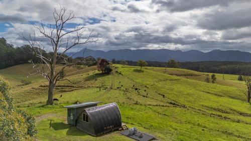 Valery House | Bakers Hut - Off Grid Farm Stay