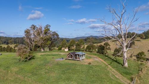Valery House | Bakers Hut - Off Grid Farm Stay