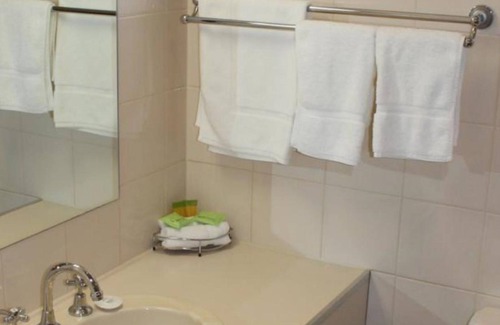 Bakery Hill Hotel | Bakery Hill Motel