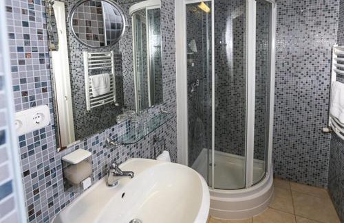 Balatonkenese Hotel | Balatonfői Yacht Club