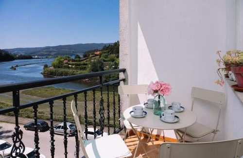 Redondela Apartment | Balcón mágico en Redondela by CABANA Rentals