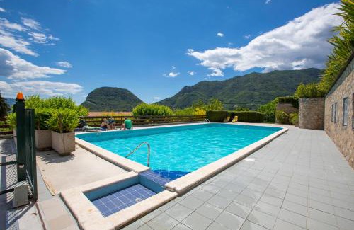 Pregasio Apartment | Balcone sul Lago