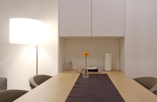 Schottenfeld Apartment | Balcony Dream Mariahilf Top 29