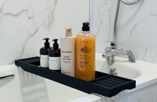 Balham Apartment | Balham Luxury Apartment 6 Min Walk to Underground and Overground Prime Balham Location
