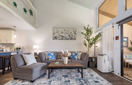 Waikoloa Condo | Bali 2BR w/King Bed, AC, Lanai, Pool, Hot Tub, Golf Course.