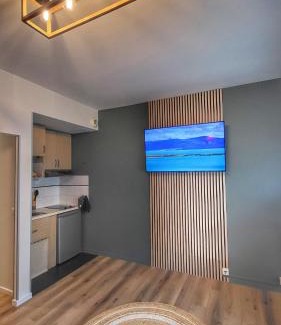 Quartier Exposition-Bajatiere Apartment | BALI TOUCH - Clim , Parking privé , Wifi