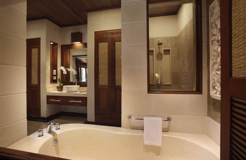 Nusa Dua Hotel | Bali Tropic Resort & Spa