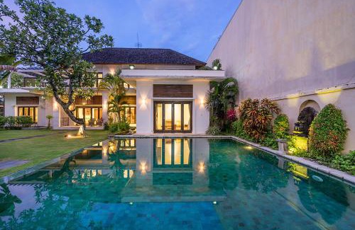 Laksmana Villa | Bali Villa Lotus