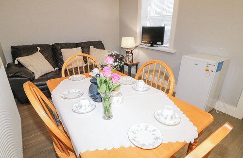 Newry Cottage | BALLARD COTTAGE ANNEXE, pet friendly in Newry, Northern Ireland