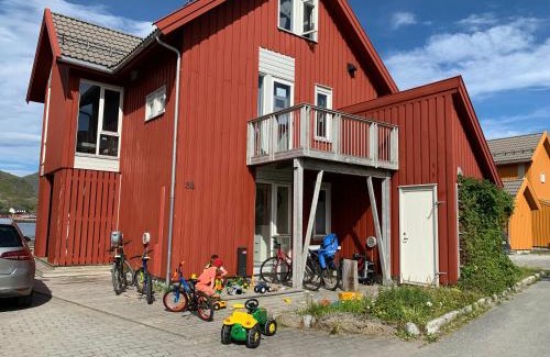 Ballstad House | Ballstad Delicate Ocean Front House - Rorbu style