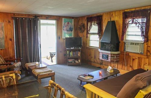 Moultonborough House | Balmoral Getaway