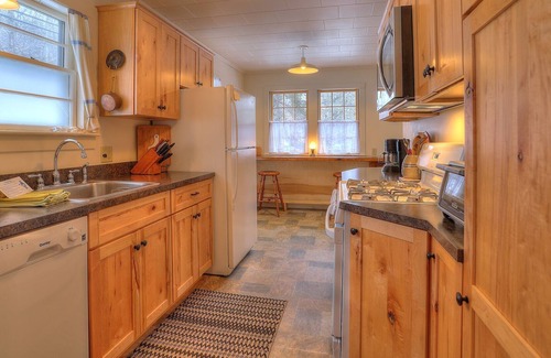 Rangeley House | Balsam Heights - Recently renovated home on the Bald Mountain Road