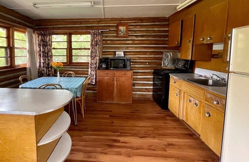 Rosedale Cabin | Balsam Lake - 2-Bedroom Cabin in Kawartha #11