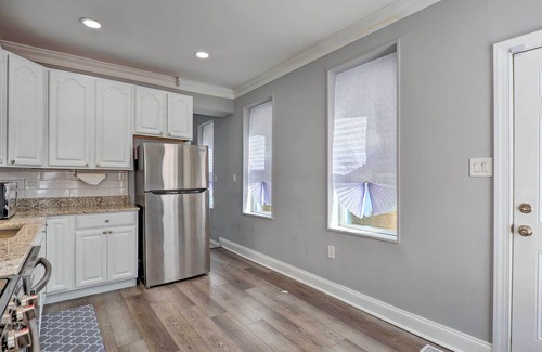 South Baltimore House | Baltimore Abode, Walk to Cross Street Market!