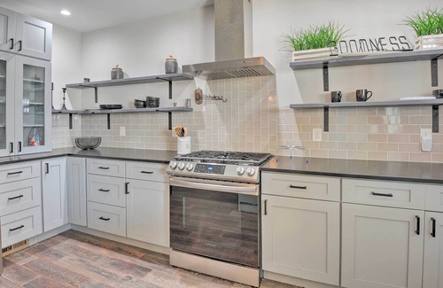 Highlandtown House | Baltimore Townhome, Walk to Patterson Park!