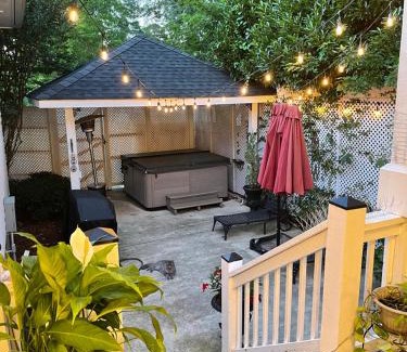Tuscaloosa Hotel | Bama Bed and Breakfast - Sweet Home Alabama Suite