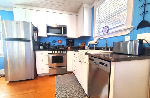 Port St. Joe Cottage | Banana Cabana pet friendly, 1 story beach cottage