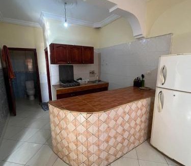 Tamrhakht House | Banana surf town