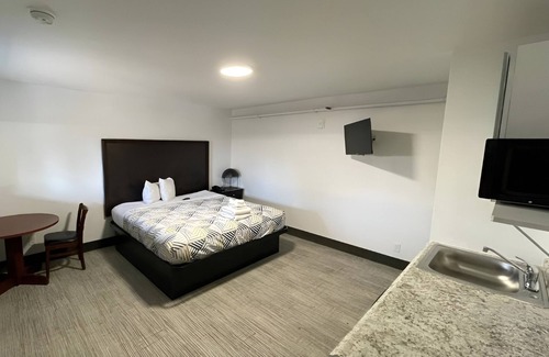 Hollywood District Hotel | Banfield Studios By OYO Portland OR