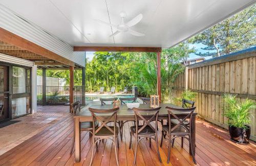 Suffolk Park House | Bangalleys - beachside retreat with large pool