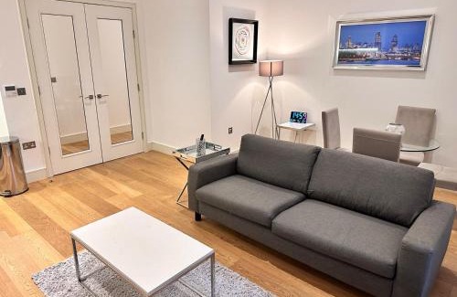 Billingsgate Apartment | Bank Apartment - City of London Central