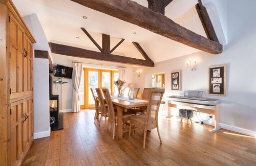 Shobdon House | Bank Farm House - Stunning House & Gardens