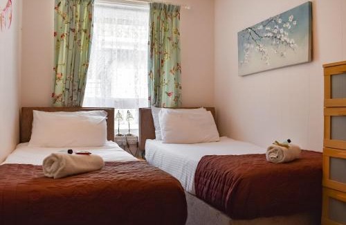 Looe House | Bank Voles Nest - Uk45199