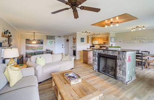 Sugar Mountain Apartment | Banner Elk Mountain-view Condo: 3 Mi to Skiing!