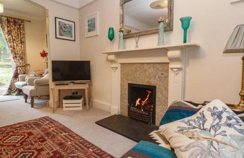 Helston House | Banneth