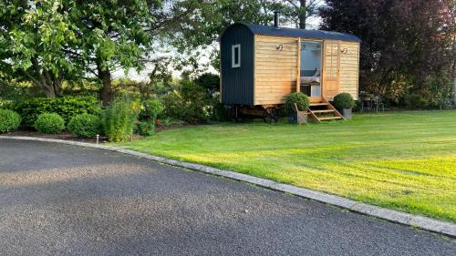 Ballymoney Other | Bannfield shepherds hut