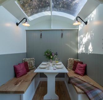 Ballymoney Other | Bannfield shepherds hut