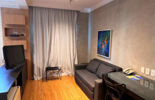 Pinheiros Apartment | Barbosa Studios - Oscar Freire