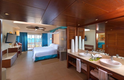 Playa Bibijagua Resort | Barceló Bávaro Beach - Adults Only - All Inclusive