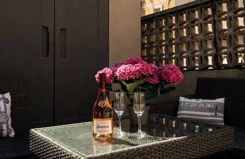 Barceloneta Apartment | Barcelona Beach Home: Historic house with rooftop terrace 1 min from the beach!