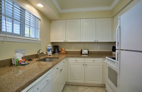 Indian Shores Apartment | Barefoot Beach Resort