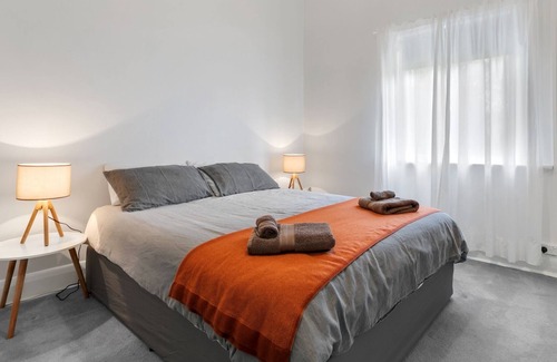 Seymour House | Barefoot Waters
