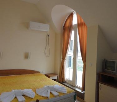Sozopol Hotel | Barex Family Hotel