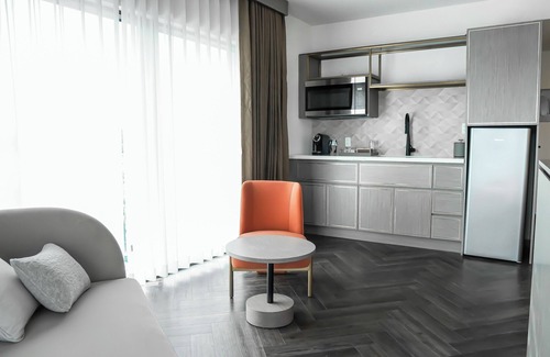 Central Beach Hotel | Barley House