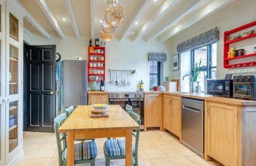 Great Snoring House | Barn Cottage
