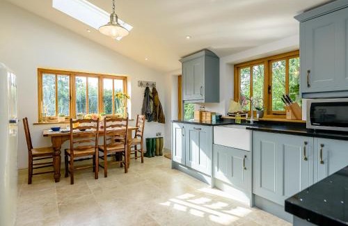 Saxmundham House | Barn End Cottage